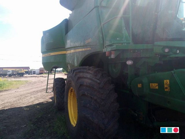 BKT Agrimax RT 600 в размере 800/65R32 BKT Agrimax RT 600 в размере 800/65R32